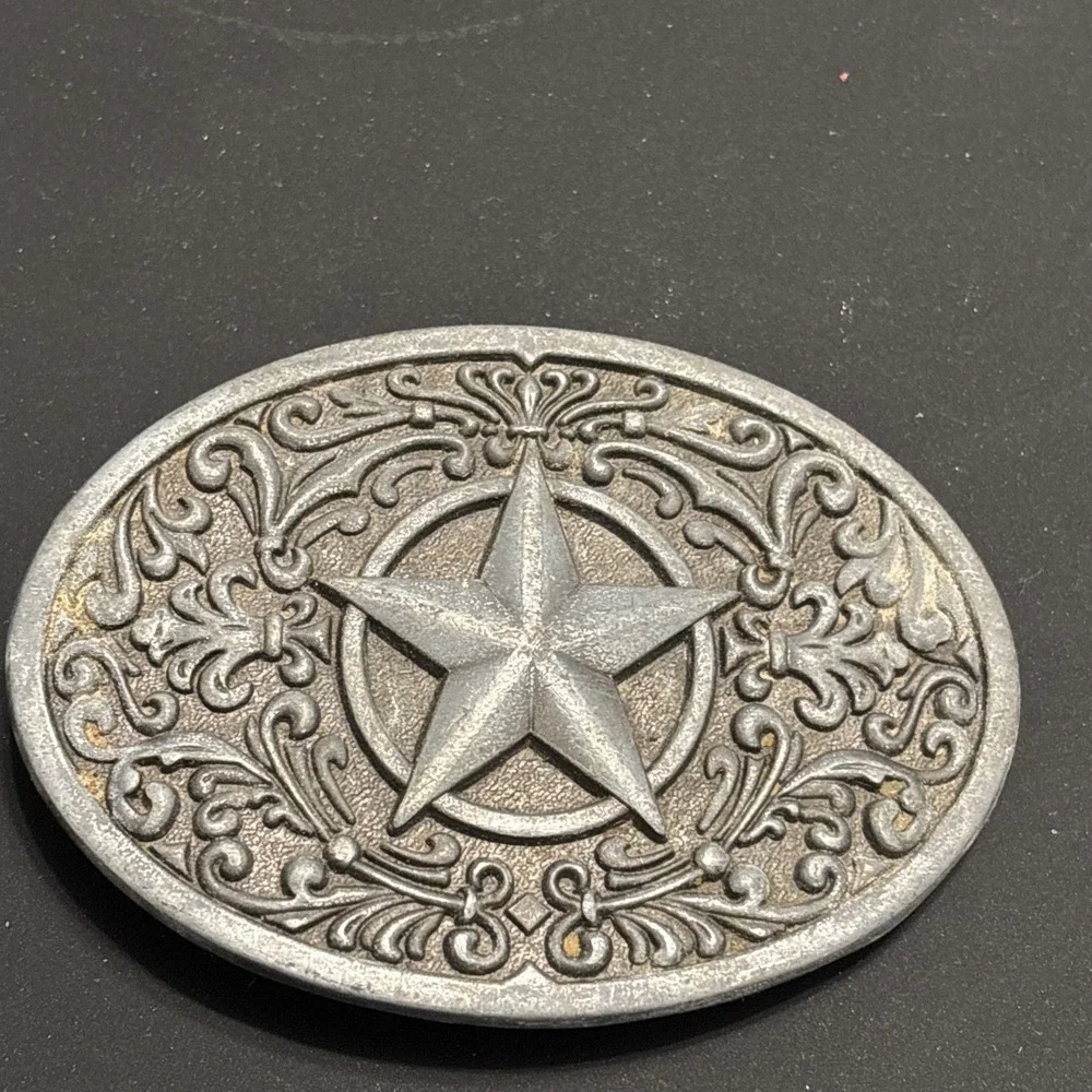Western Texas Lone Star Oval Belt Buckle - Antique Silver Tone Filigree Floral